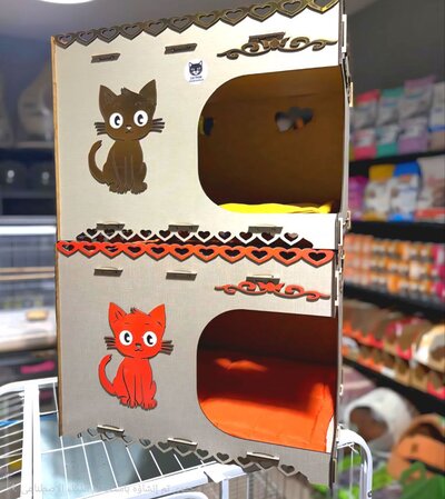 Corner cat house - orange