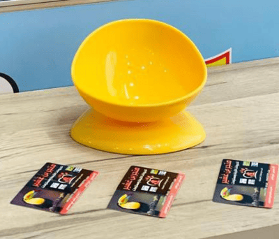 Oval single food bowl - yellow