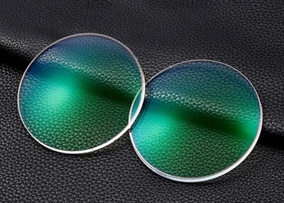 French blue light blocking lenses (green reflection)