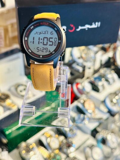 ساعة الفجر اصلية رجالية - اصفر