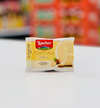 Loacker white biscuits - 21g