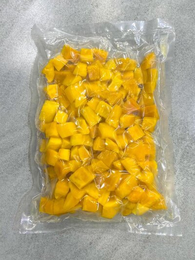 Fruitly mango cubes 1000 g