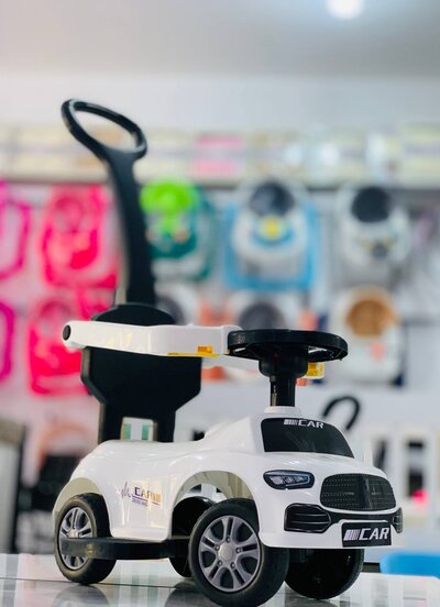 Push car with handle - white color