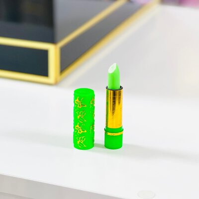 Magic Lipstick