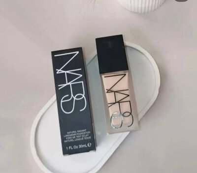 Nars Foundation Cream