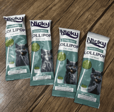 مصاصة قطط مكافأة - Nicky