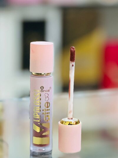Essence lipstick