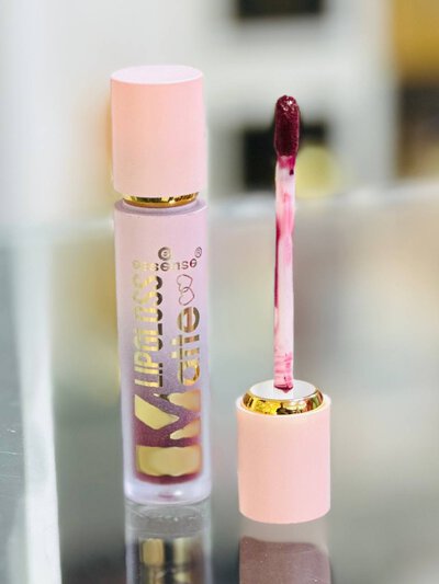 Essence lipstick