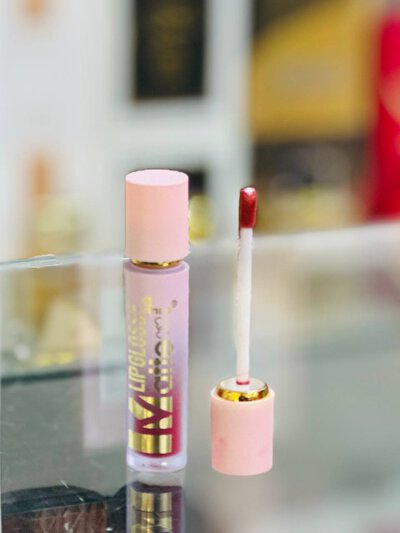 Essence lipstick
