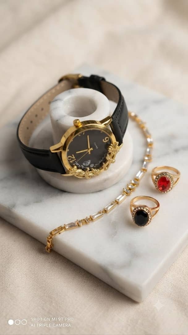 Girls' watch with accessories