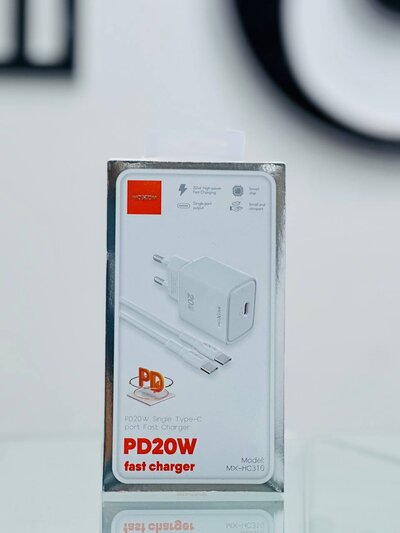 Type-C wall charger - moxom