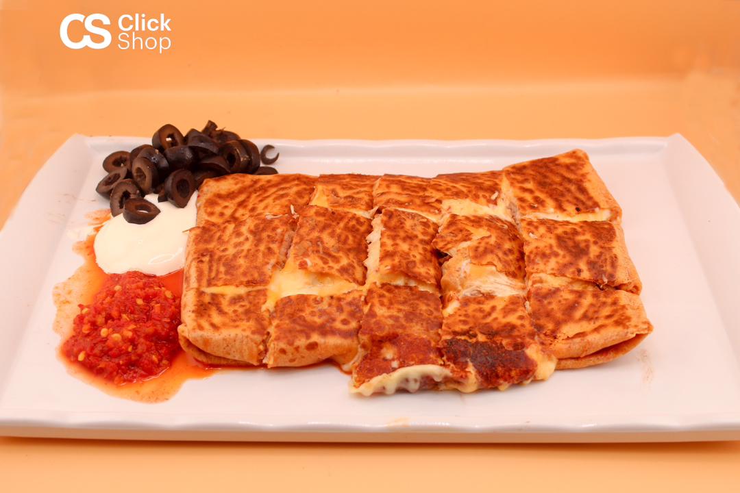 Spicy chicken crepe