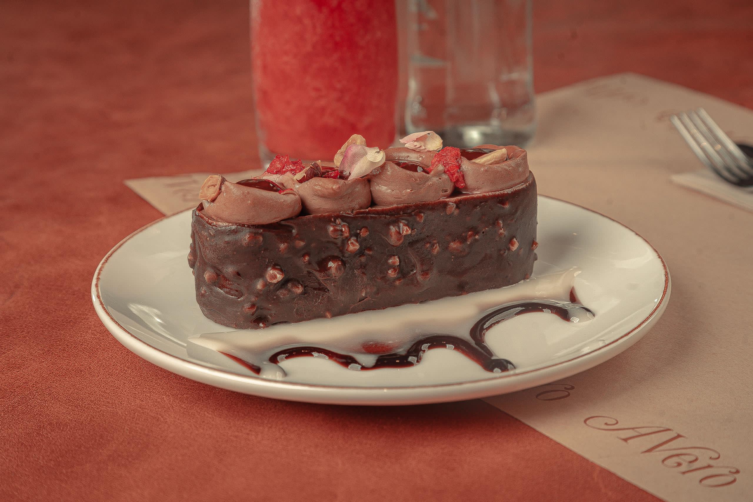 Hibiscus cake