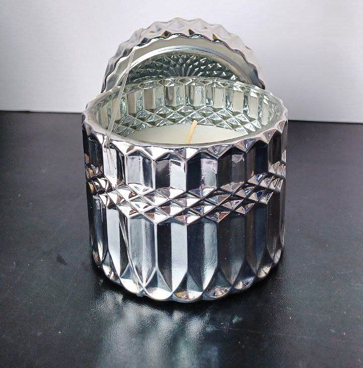 Candle D.8411