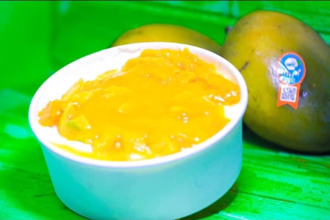 Mango cake