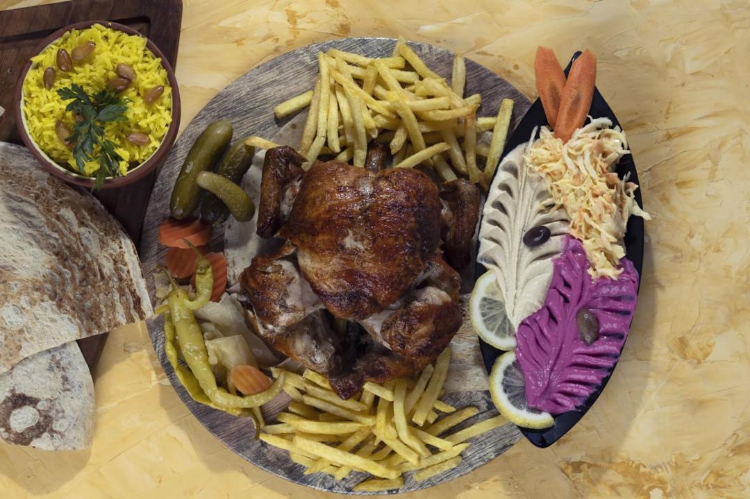 وجبة دجاج محمر