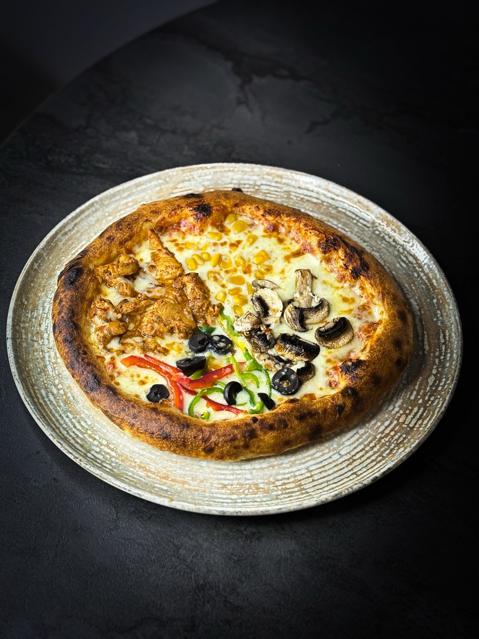 Mixed pizza pizza