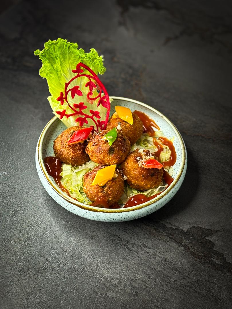 Fried mozzarella balls