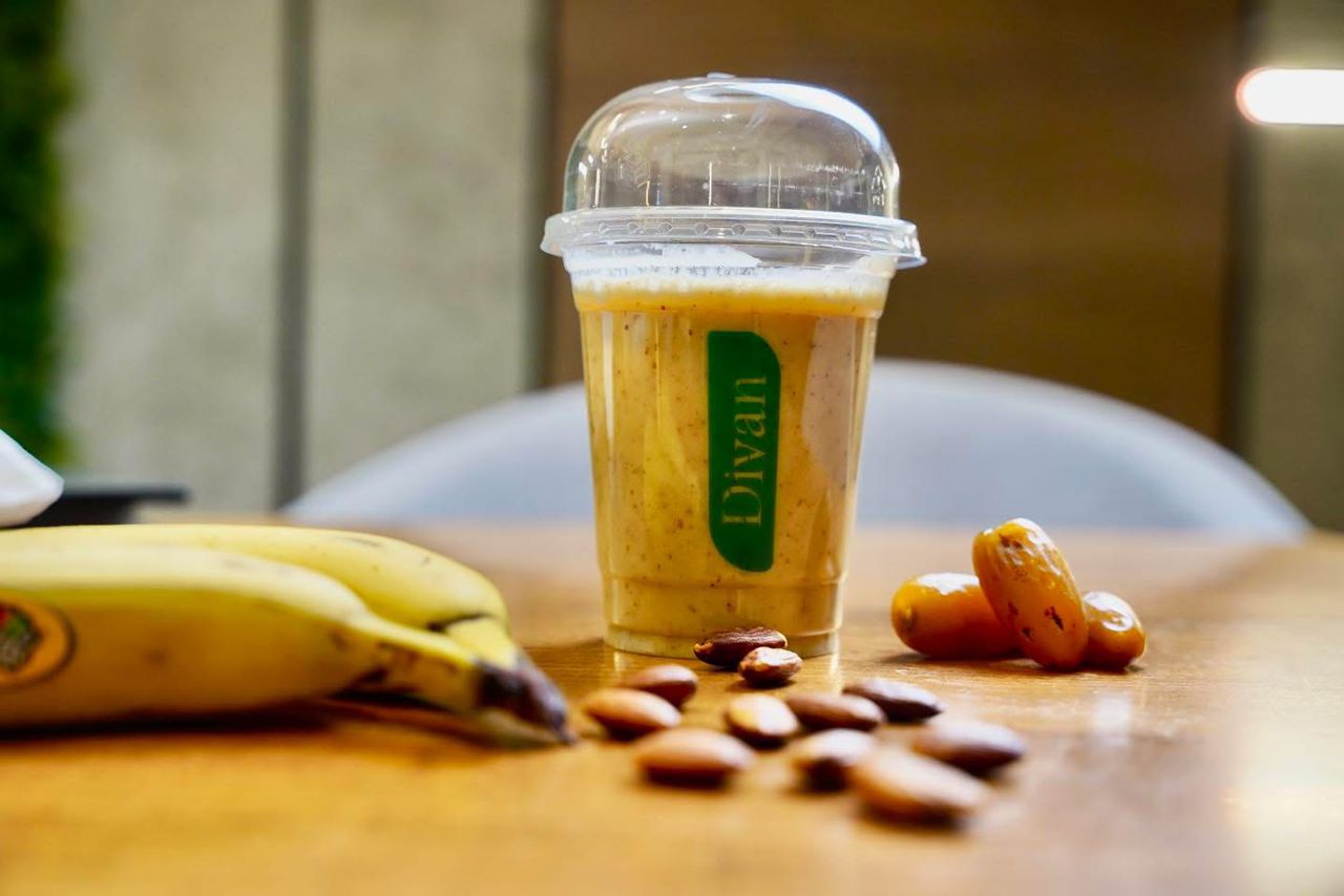 Date & almond Frappé