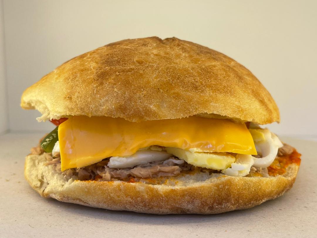 Mixed sandwich - regular bun