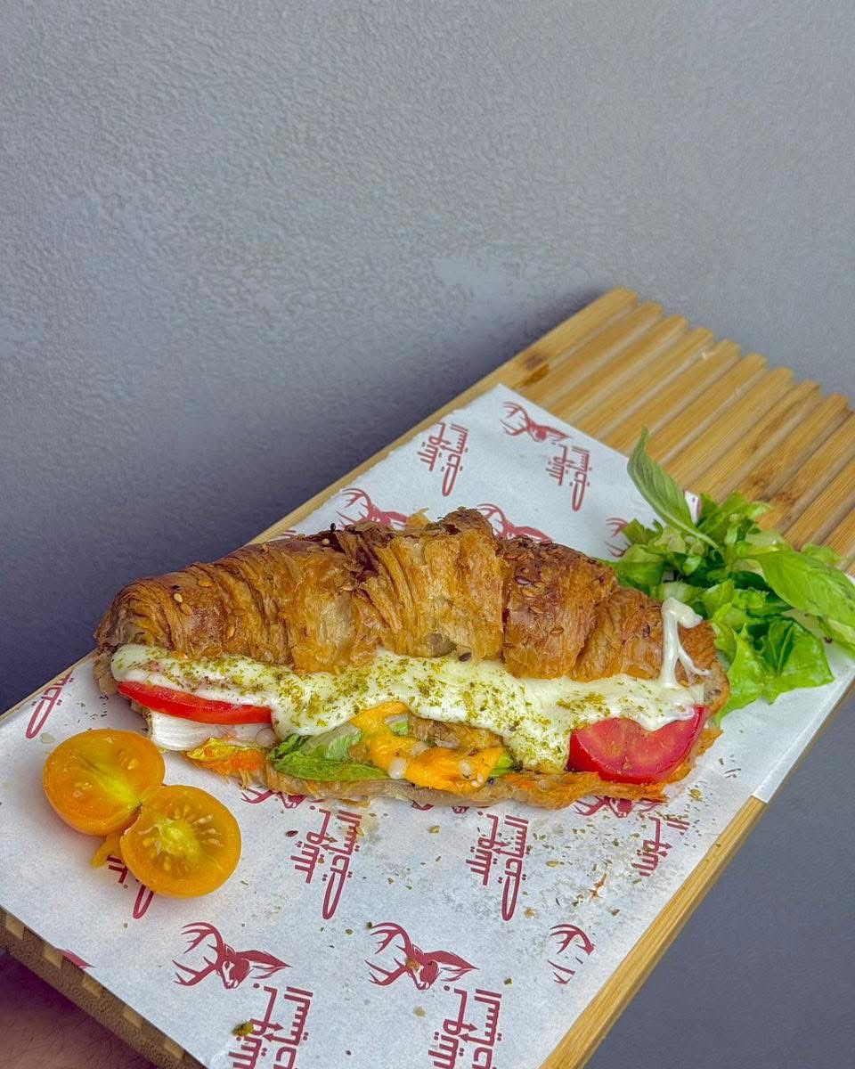 Spicy cheese crepe