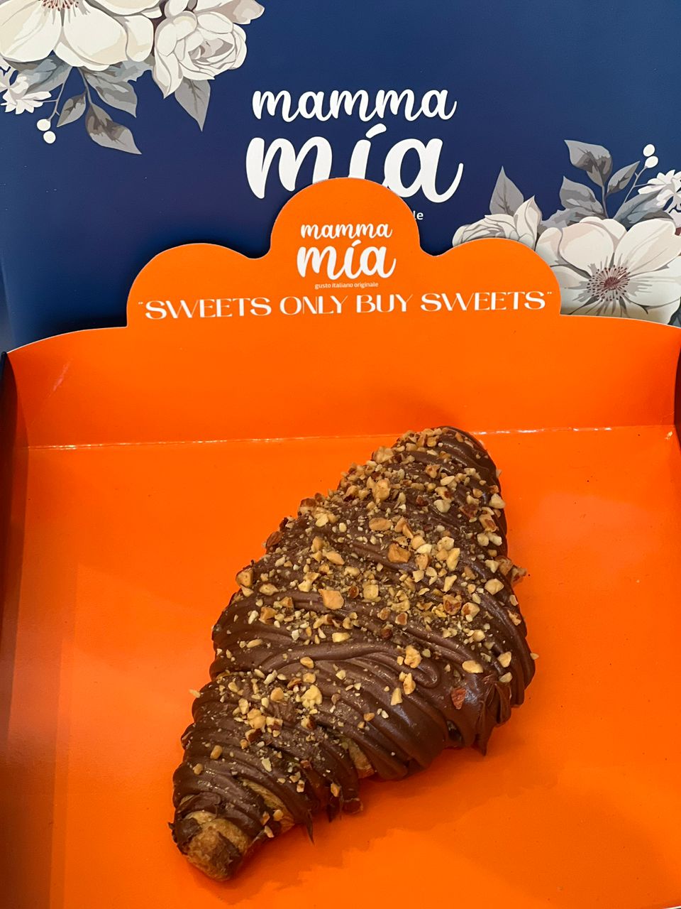 بريوش نوتيلا ومكسرات