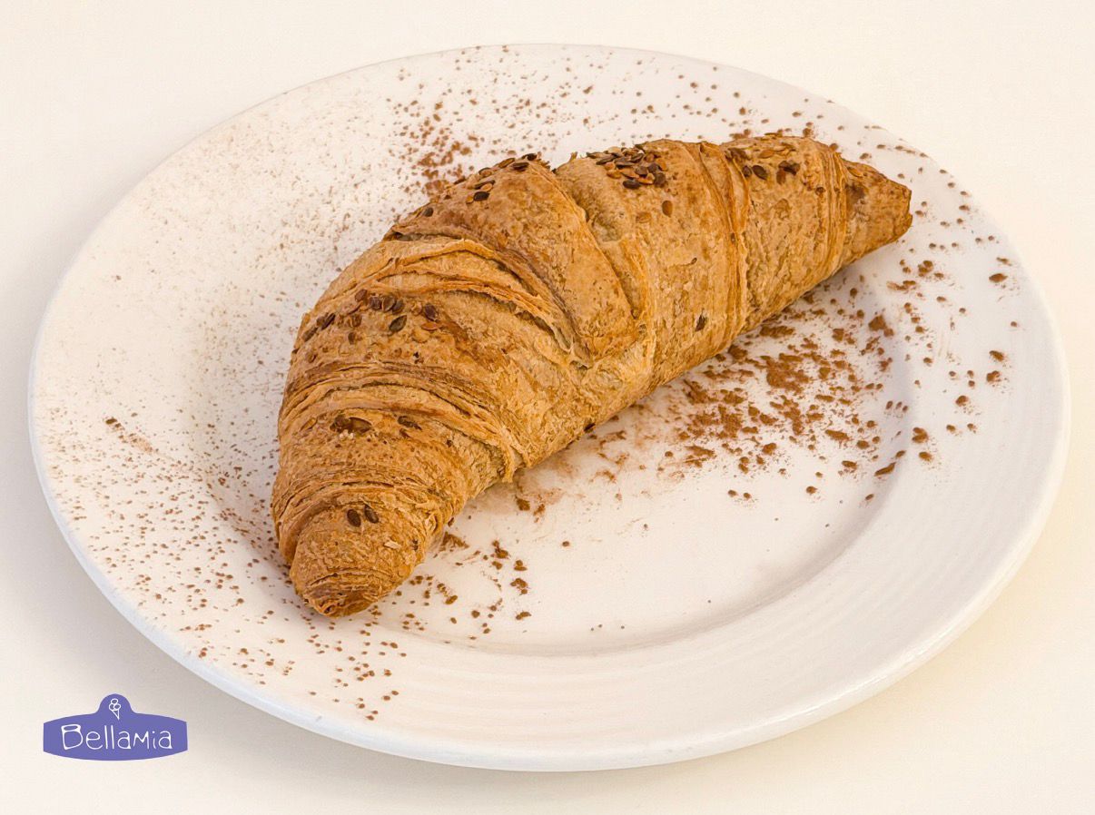 Croissant with natural honey