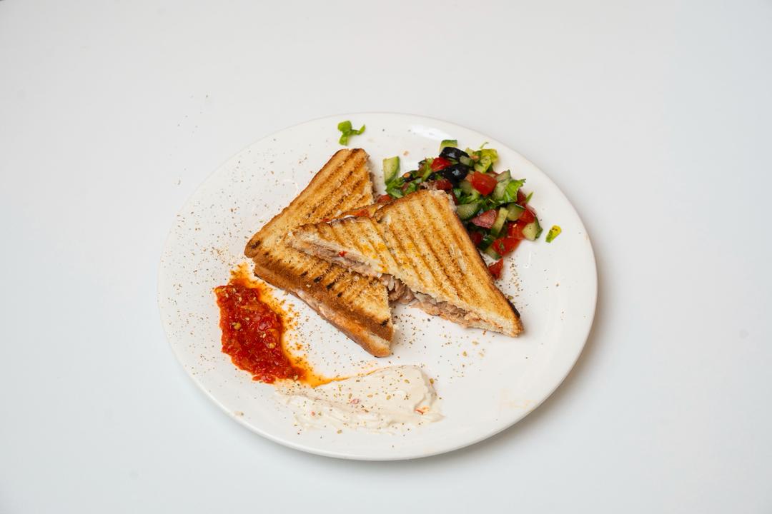 Tuna toast