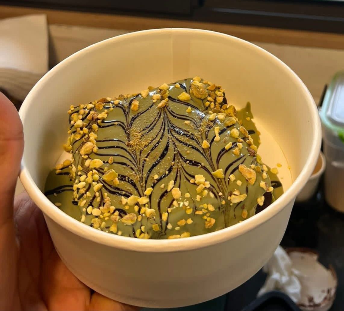 Pistachio brownie