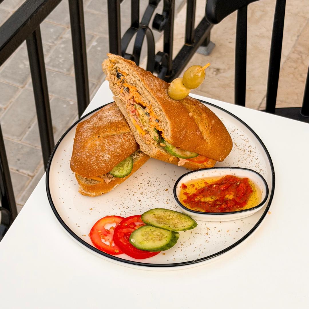 Tuna Seeds Sandwich