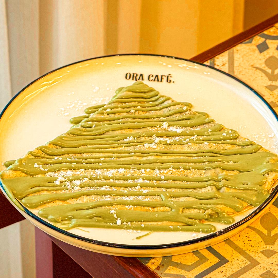 Pistachio crepe