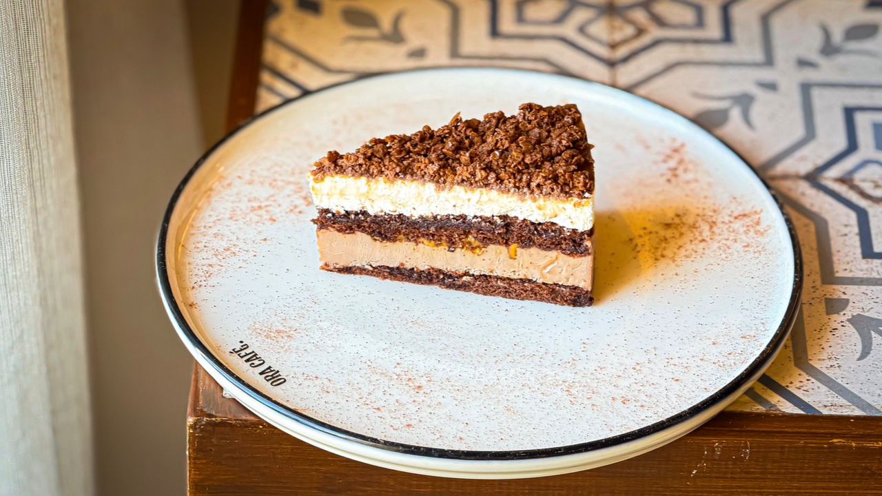 Crunchy Cake