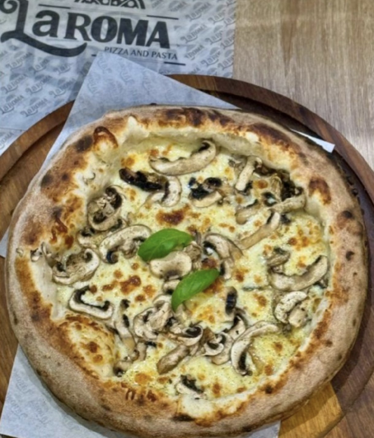 Pizza Funghi Bianca