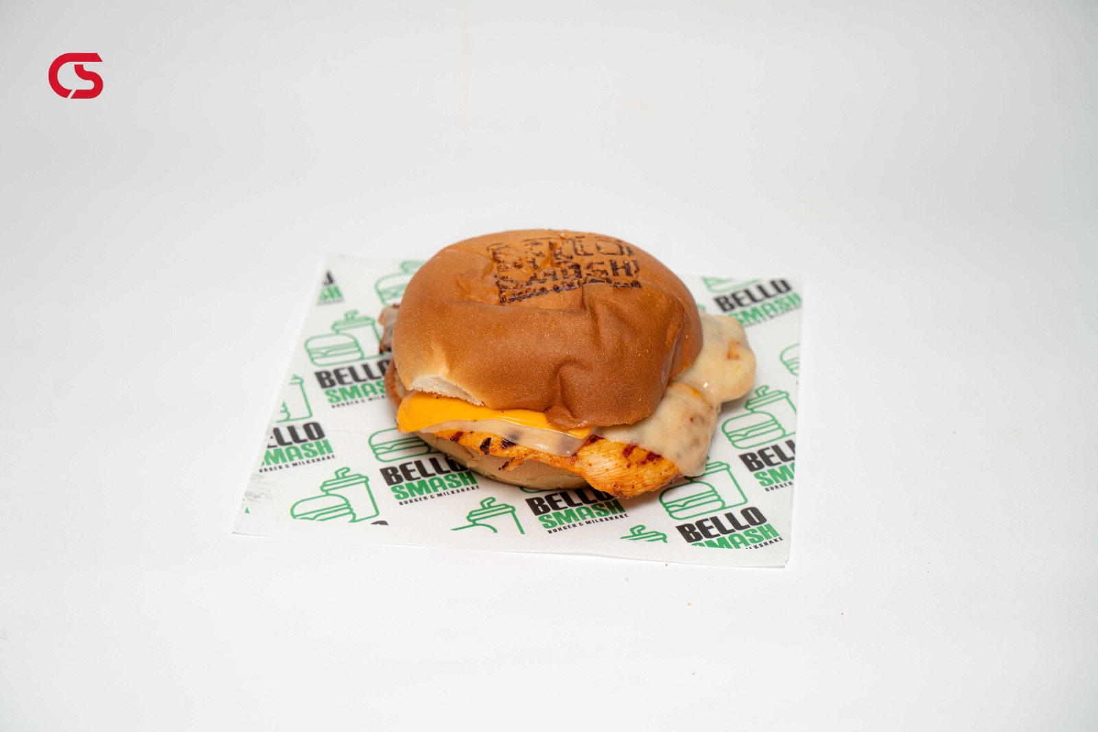 Chicken steak burger mozzarella