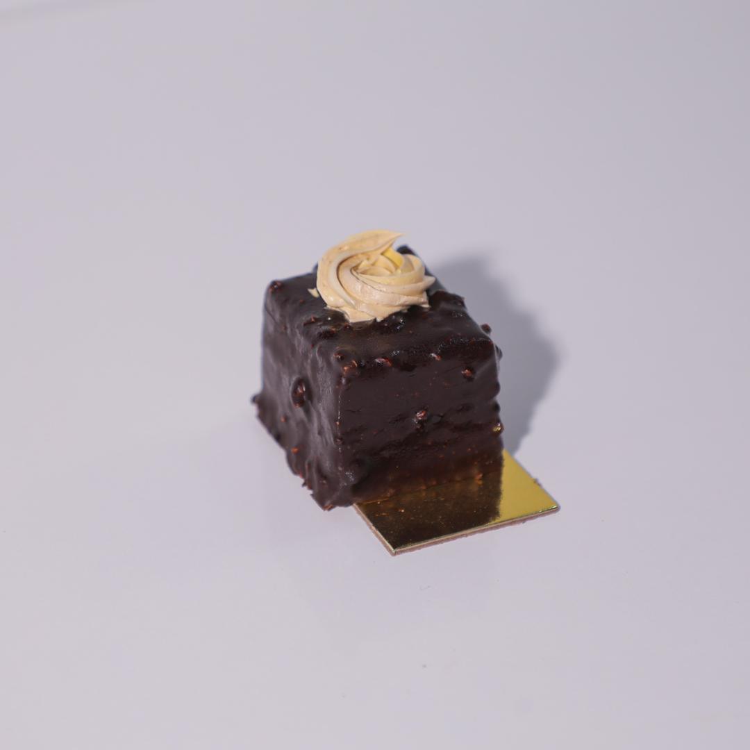 Mini Ferrero Square Cake - pc
