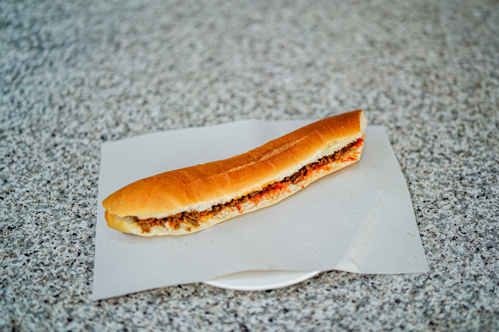 Minced meat sandwich