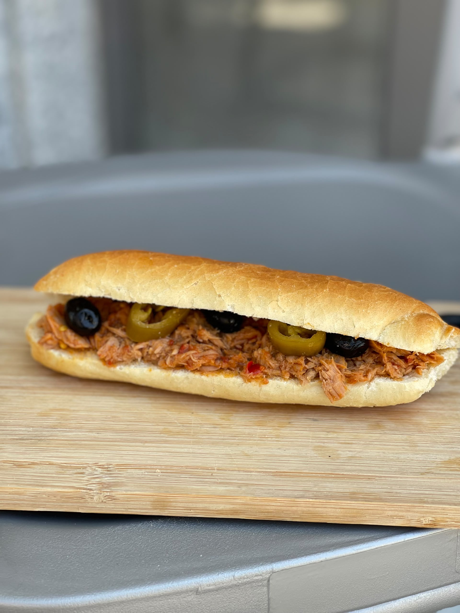 Tuna sandwich - White bread