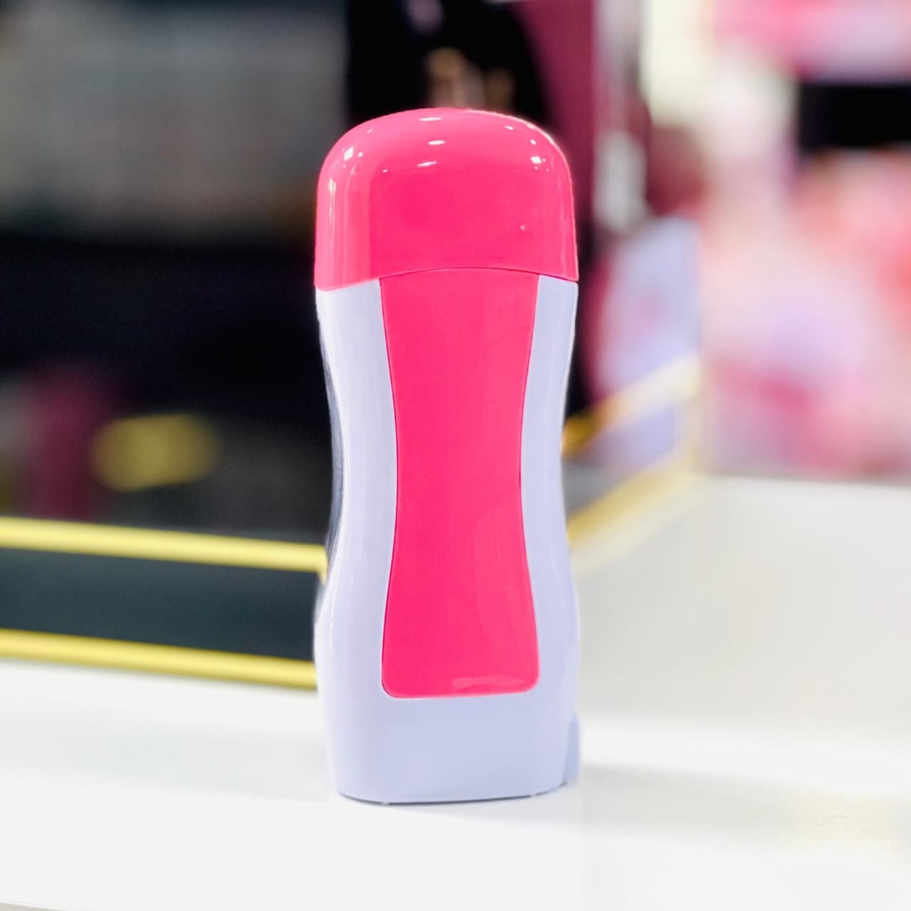 Wax heater for hair removal