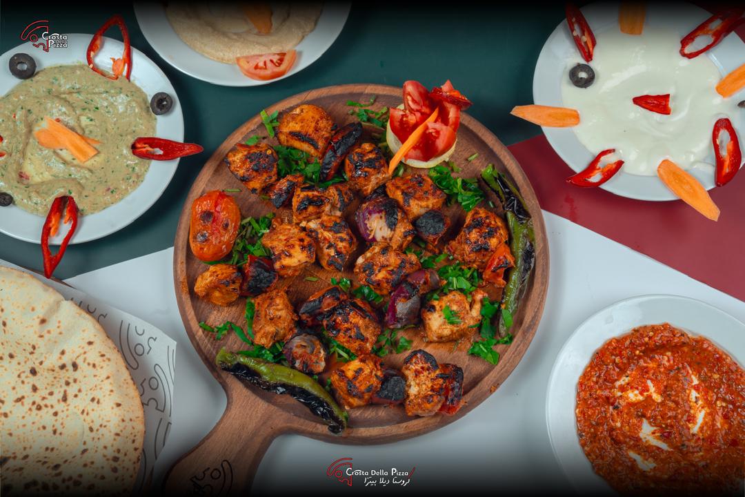 وجبة اسياخ شيش دجاج وطني
