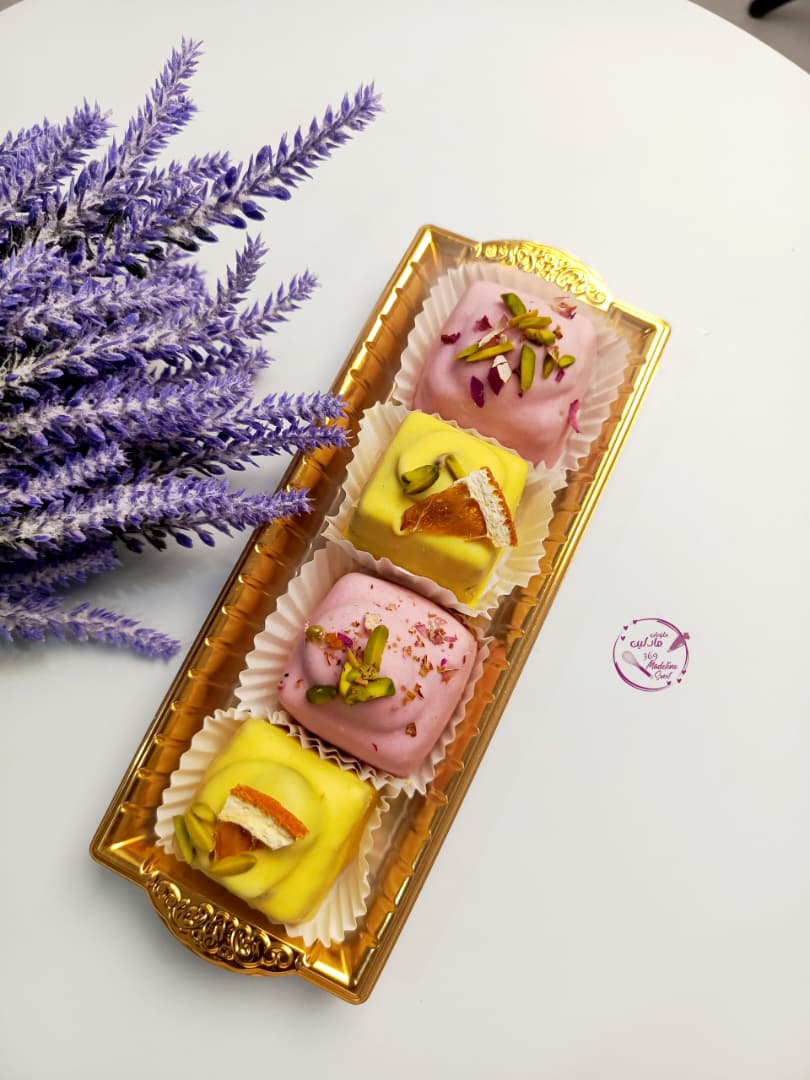 Lemon and strawberry crunchy box 4 pcs