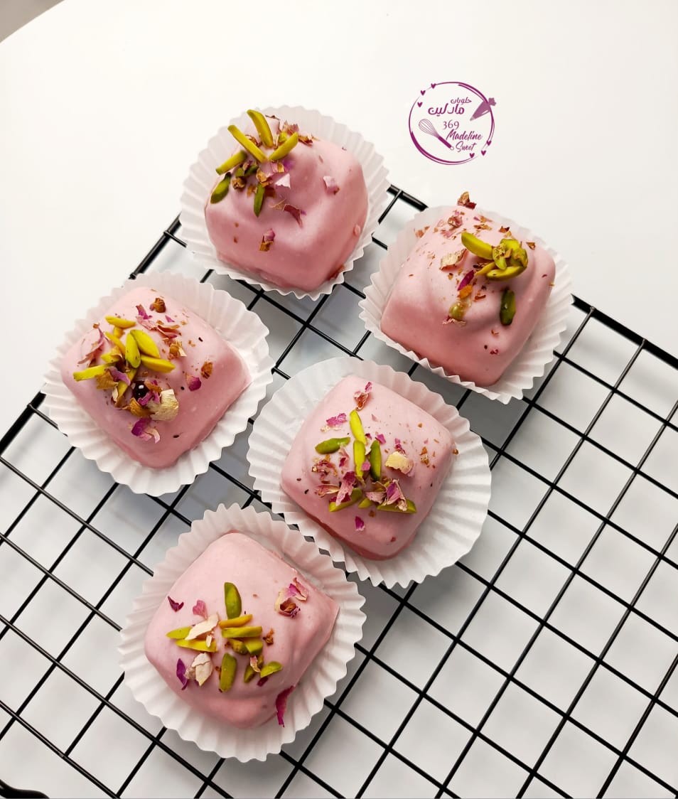 Strawberry crunchy - 1 pc