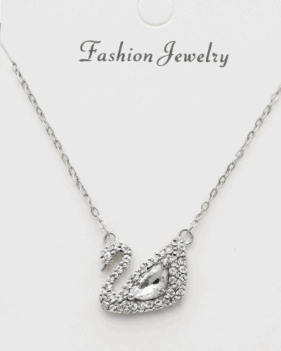 Elegant swan necklace - silver color