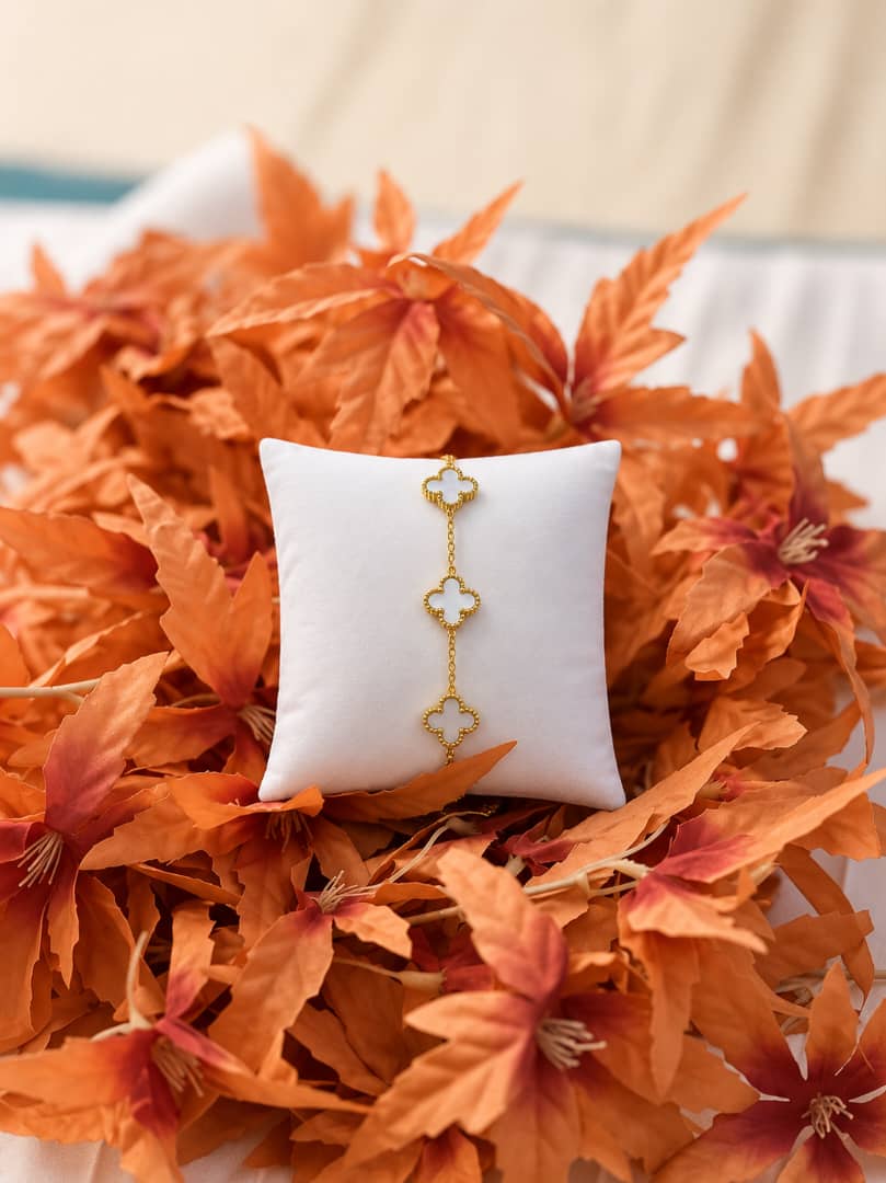 Van Cleef Design Bracelet - White Color