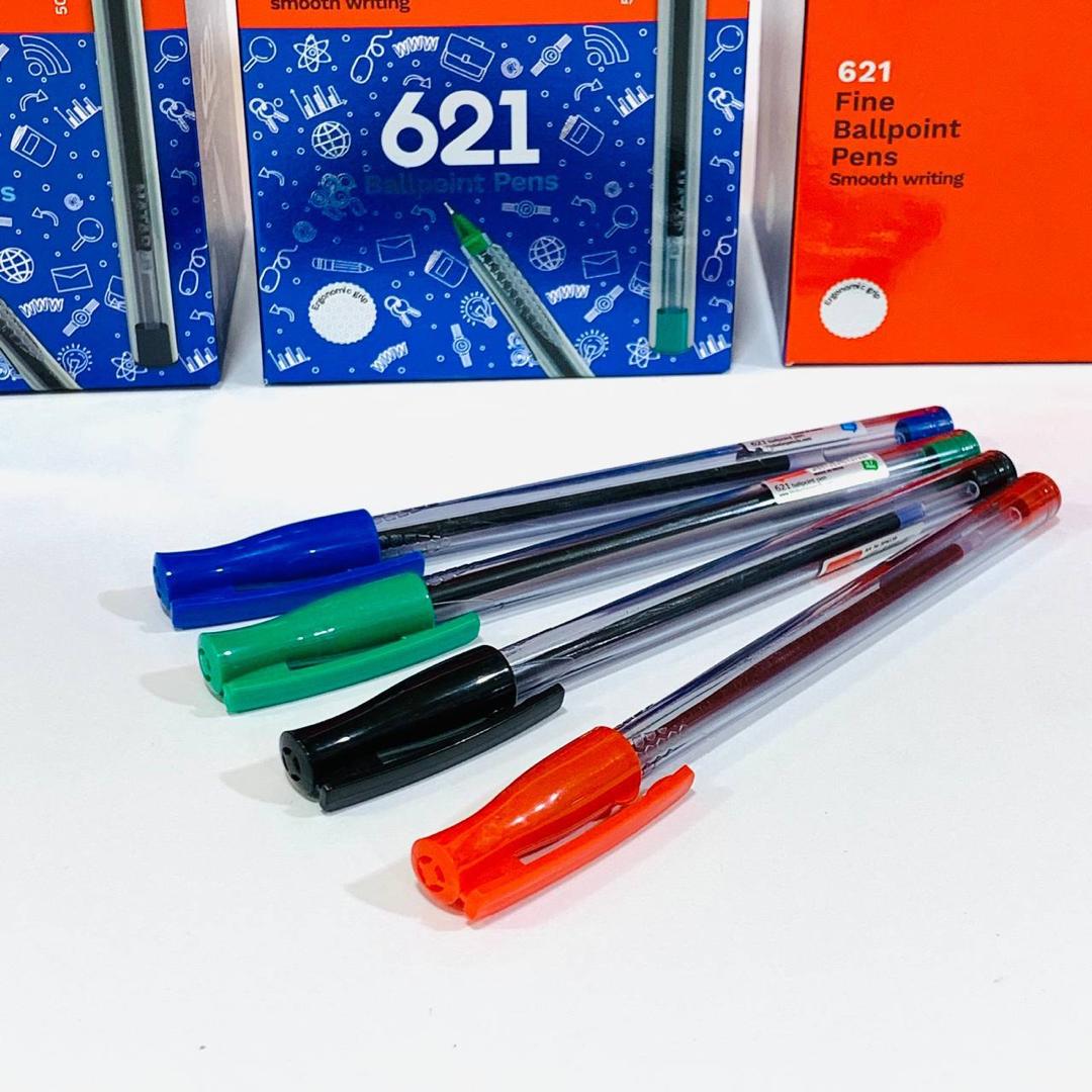 pens - black
