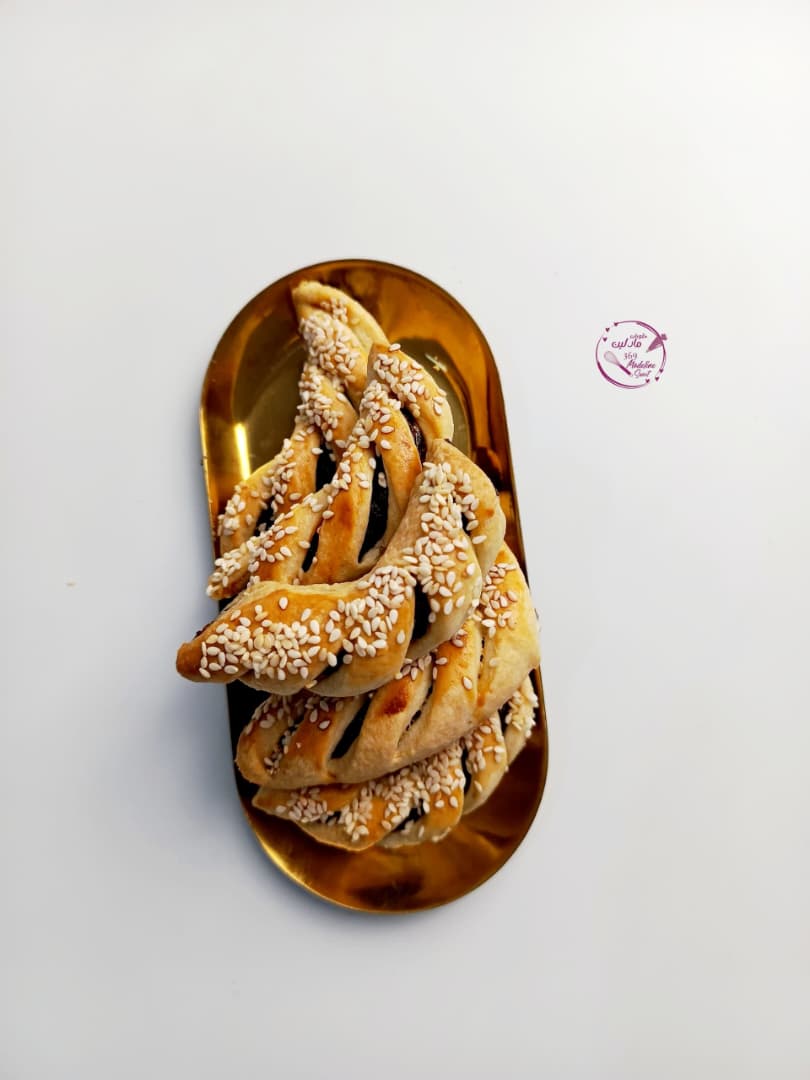 Date cake with sesame - 1 pc